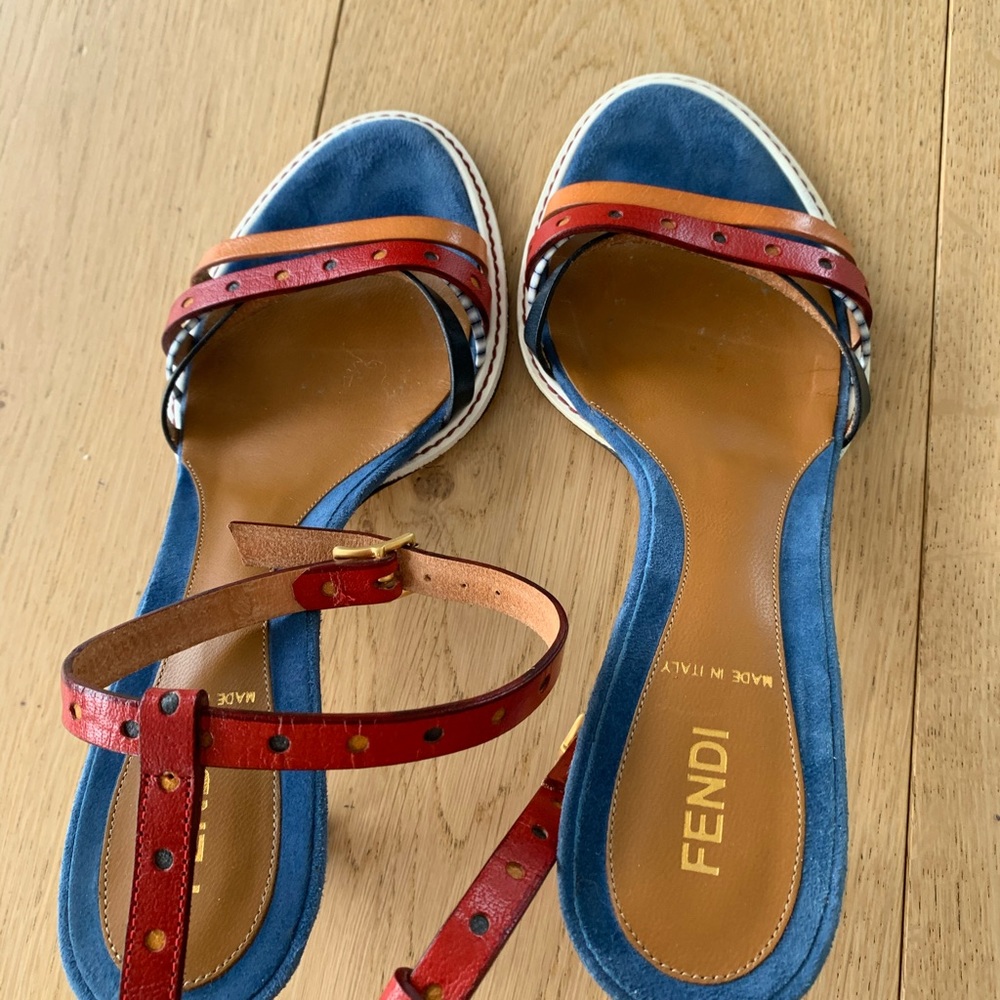 Sandals - Picture 2 of 5